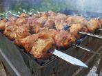 ilustrasi-sate-ayam-yang-dipanggang.jpg