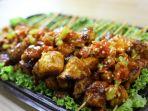 ilustrasi-sate-tahu-sate-tempe-dan-sate-kulit-bakar-dari-seejontor.jpg