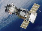 ilustrasi-satelit-luar-angkasa-11.jpg