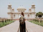 ilustrasi-solo-traveling-ke-agra-india.jpg