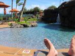 ilustrasi-staycation-di-hotel-mewah-1.jpg