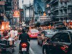 ilustrasi-suasana-di-bangkok-thailand-ada-beberapa.jpg
