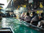 ilustrasi-suasana-di-pasar-terapung-bangkok-thailand.jpg