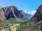 ilustrasi-taman-nasional-zion.jpg