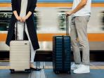 Lupakan Skinny Jeans, 11 Jenis Celana Ini Jauh Lebih Nyaman dan Fleksibel Digunakan Saat Traveling