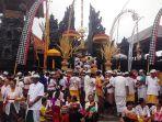 ilustrasi-upacara-umat-hindu-di-bali.jpg