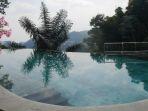 infinite-pool-taman-sari-nava-hotel.jpg