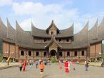 istana-basa-pagaruyung_20160807_081718.jpg