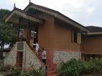 istana-negeri-padang.jpg