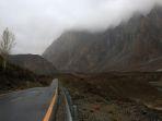 jalan-raya-karakoram1.jpg