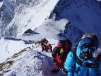 jalur-pendakian-di-gunung-everest.jpg