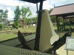jangkar-peninggalan-abad-ke-xvi-yang-terpajang-di-museum-kalbar_20180801_150254.jpg
