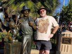 jeff-reitz-saat-mengunjungi-disneyland.jpg