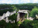 jembatan-batu-alam-di-tinshng-sn-qio-wulong-provinsi-chongqing-china.jpg