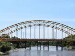 jembatan-hamzah-alfansuri-di-tapanuli-tengah.jpg