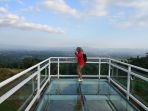jembatan-kaca-di-caping-park-baturraden-banyumas-jawa-tengah_20180608_185308.jpg