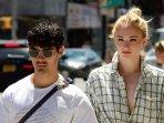 joe-jonas-dan-sophie-turner-foto.jpg