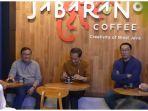 Jokowi Ngopi Bareng Ridwan Kamil & Para Menteri di Jabarano Coffee Bandung, Ini Minuman yang Dipesan