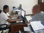 kantor-imigrasi-kelas-i-khusus-tpi-ngurah-rai-amankan-bule-yang-kemah-di-pantai-kuta-bali.jpg