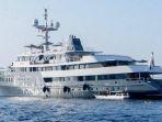kapal-pesiar-aqua-blu-menjadi-daya-tarik-wisata.jpg