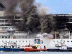 kapal-pesiar-msc-yang-terbakar.jpg