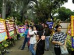 karangan-bunga_20170429_153006.jpg