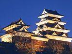 kastil-ozu-di-ehime-jepang.jpg