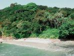 kawasan-pantai-di-cagar-alam-pangandaran.jpg
