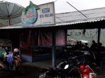 kedai-rizqi-mulyana-di-jalan-raya-puncak.jpg