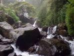 keindahan-curug-ciherang-bogor-yang-cocok-untuk-camping.jpg