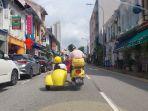 keliling-singapura-naik-vespa-sidecar.jpg