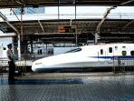 kereta-peluru-di-jepang.jpg