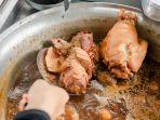 khao-kha-moo-satu-kuliner-khas-thailand-yang-wajib-dicoba-saat-berada-di-bangkok.jpg