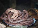 khasi-blood-sausage-img2.jpg