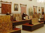 koleksi-museum-danar-hadi.jpg