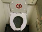 kondisi-toilet-pesawat-selama-penerbangan.jpg