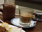 kopi-di-kedai-kopi-oey.jpg