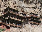 kuil-gantung-di-china.jpg
