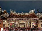 kuil-longshan-1.jpg