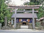 kuil-yaegaki-satu-tempat-wisata-hits-di-jepang-yang-dipercaya-dapat-ramal-jodoh.jpg
