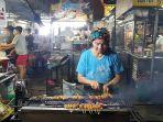 kuliner-malam-di-new-lane-hawker-centre.jpg