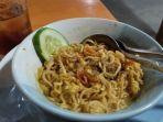 kuliner-taman-alam-raya.jpg