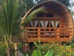 lagoona-beach-bungalows-batukaras-ims.jpg