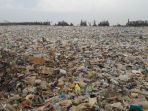 lautan-sampah-di-kawasan-muara-angke-jakarta-utara_20180317_144154.jpg