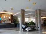 lobi_hotel_dafam_fortuna_malioboro_20160809_230635.jpg