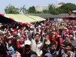 lomba-memasak-dan-memakan-mendoan_20180826_142554.jpg