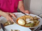 lontong-cap-go-meh_20170211_142756.jpg