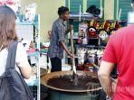 makanan-tradisional-raja-dodol-betawi-turut-meramaikan-pameran-jakarta-fair-2022.jpg