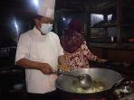 mantan-chef-hotel-bintang-5-jualan-bakmi-jawa.jpg