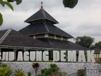 masjid-agung-demak_20170601_103606.jpg